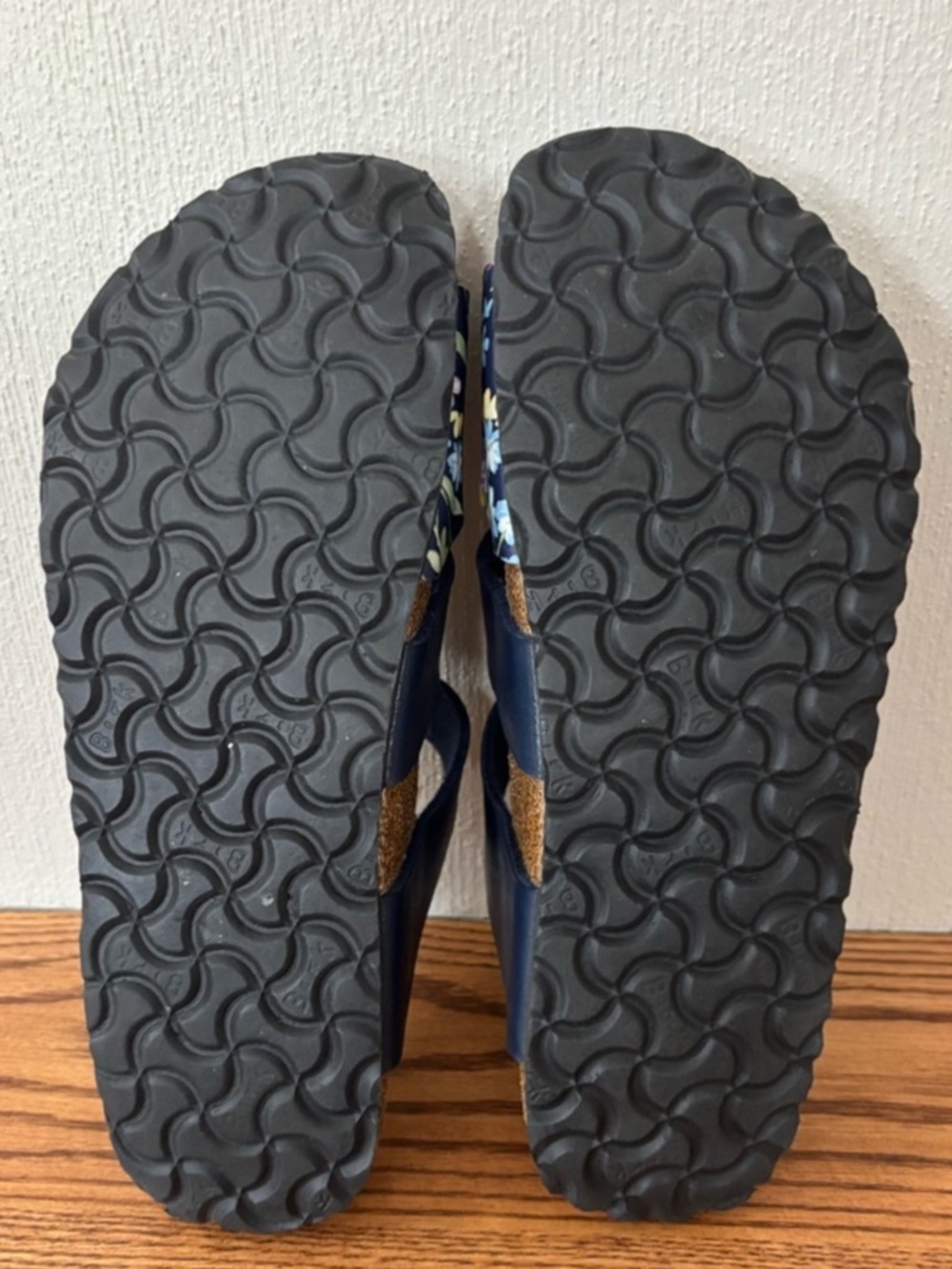 PAPILLIO BIRKENSTOCK Navy Blue Floral Cork Slide Sandals Pisa Women Size 9 $46 - Picture 5 of 5